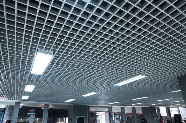 河南吊頂:集成吊頂對(duì)建筑室內(nèi)施工的影響